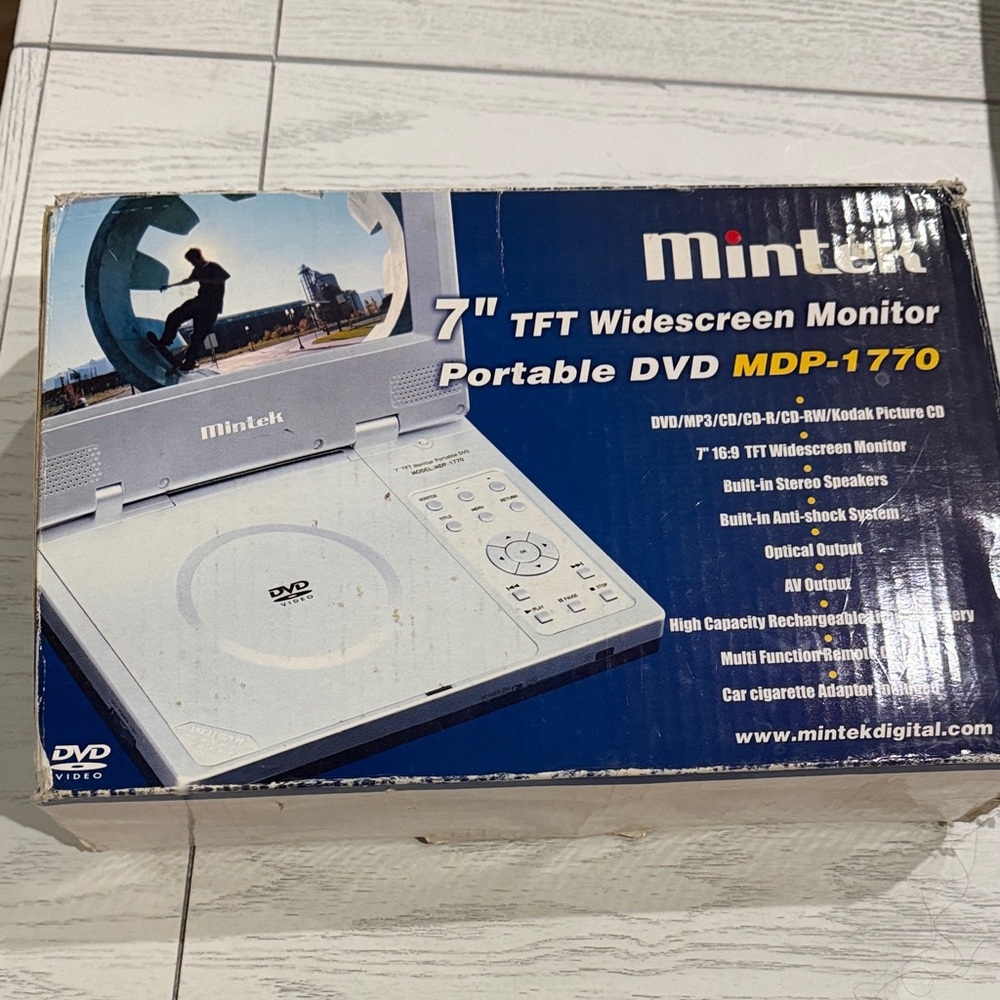 Mint Portable DVD Player with 7" Screen - White